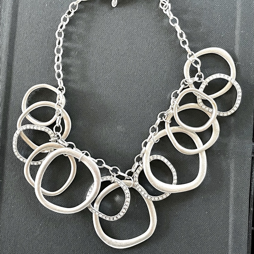 BNWT Premier Design Necklace